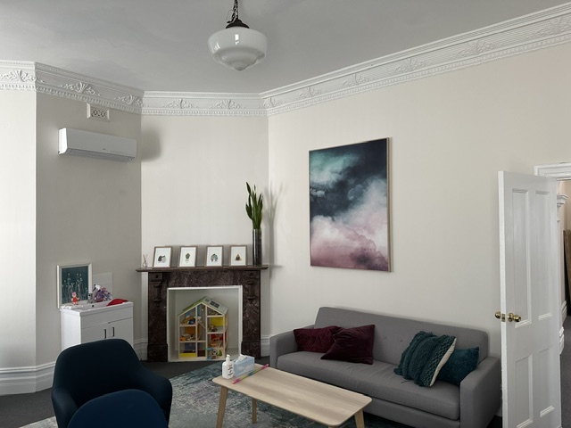 Swiss Family Clinic — Family consultation room